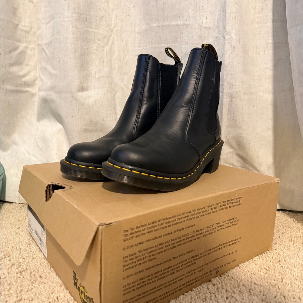 Dr Martens Cadence Chelsea Boot